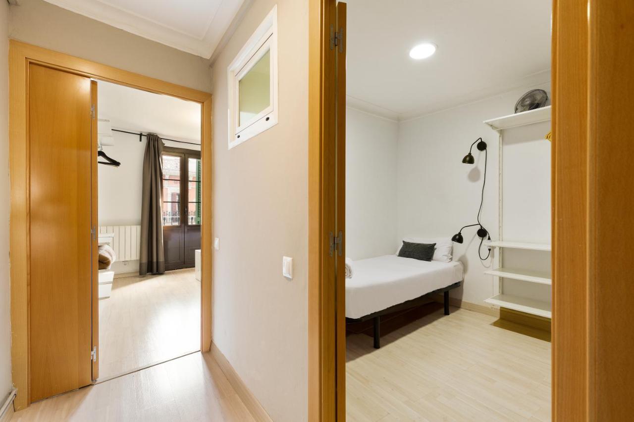 Stay U-Nique Apartments Aribau Barcellona Esterno foto