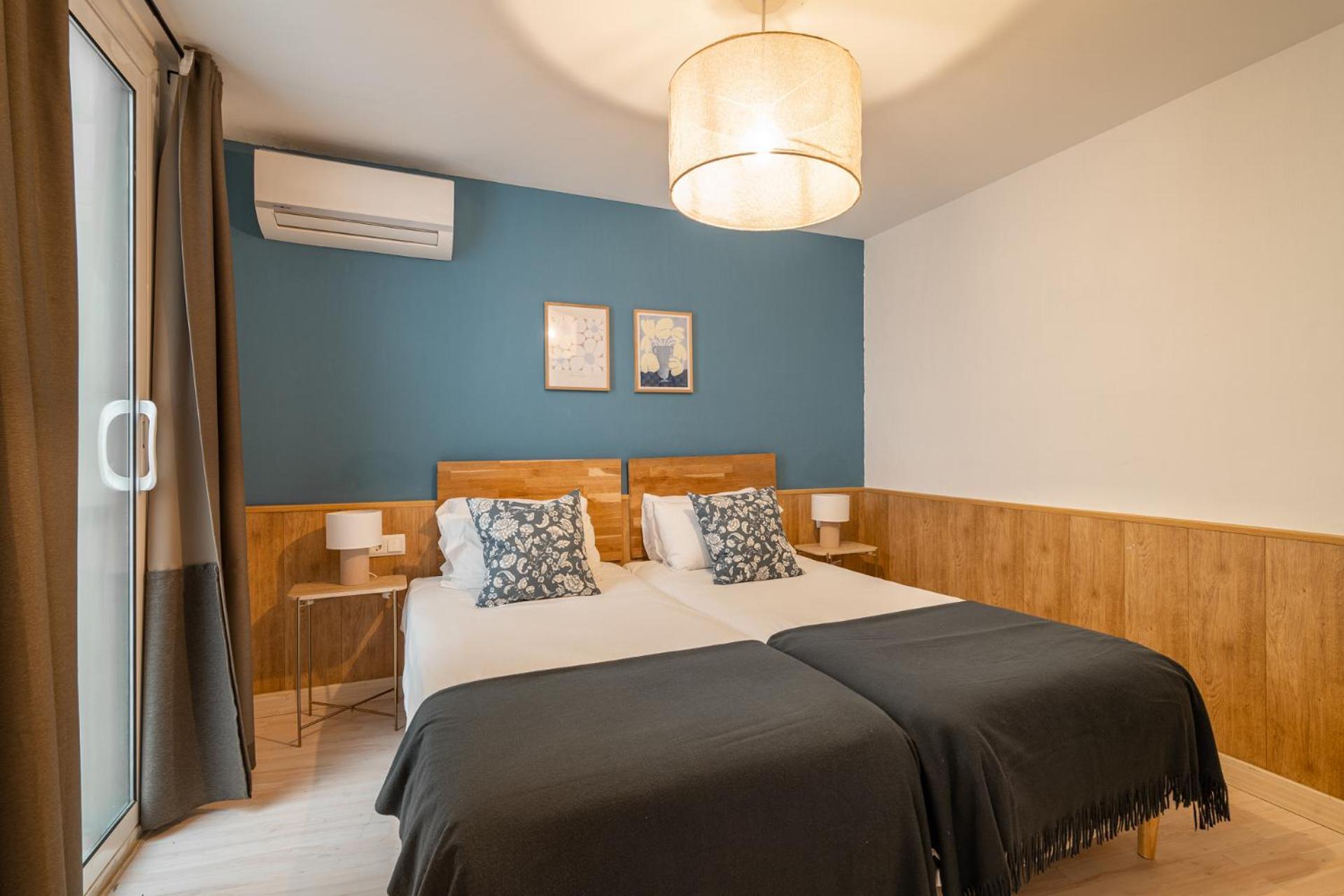 Stay U-Nique Apartments Aribau Barcellona Esterno foto
