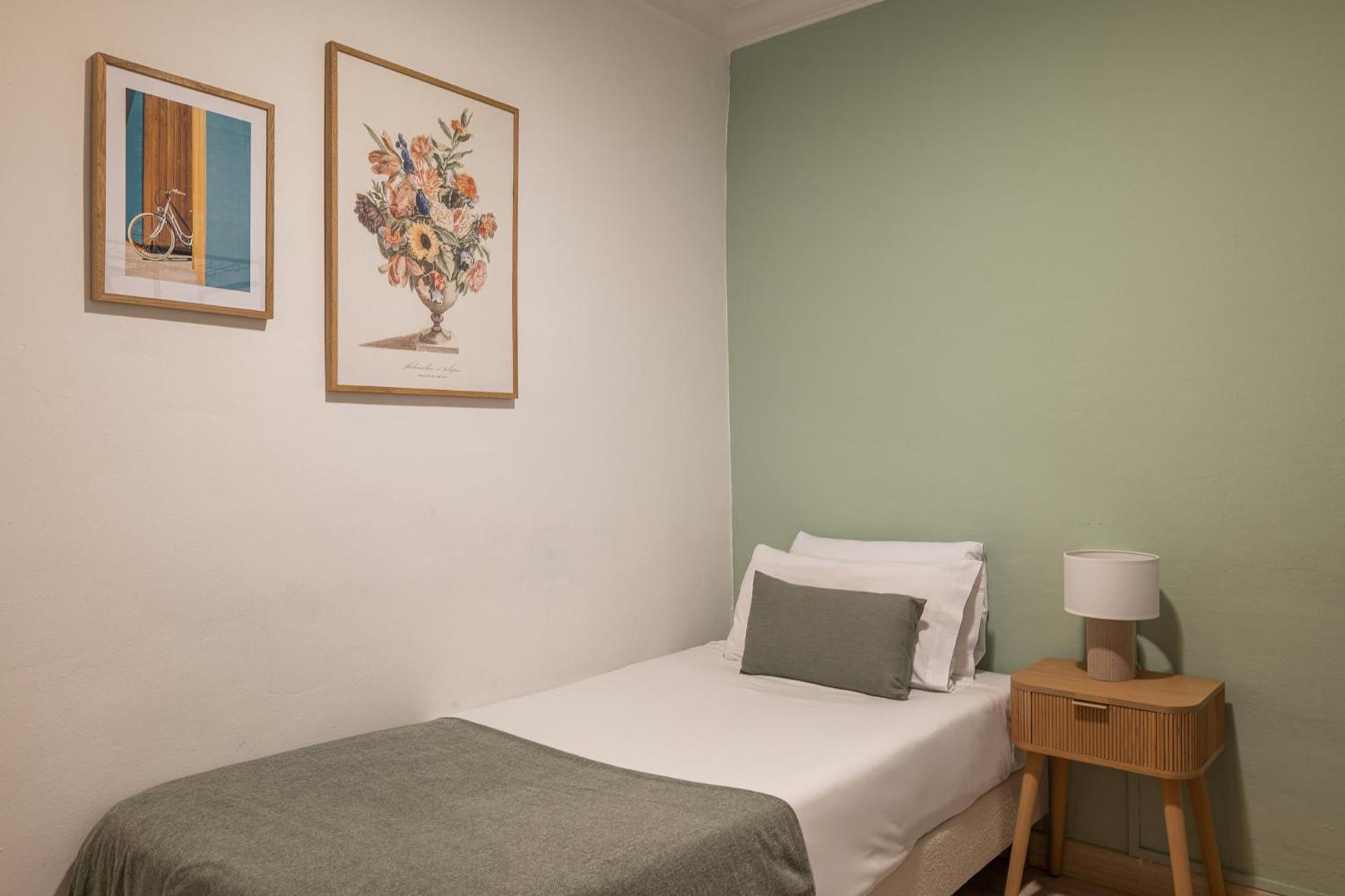 Stay U-Nique Apartments Aribau Barcellona Esterno foto